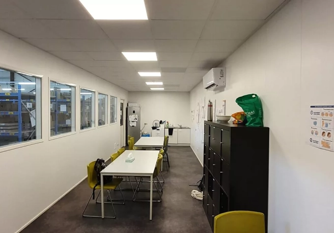 Installation Cafétéria dans l'entrepôt