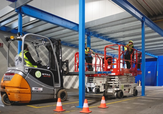 Agrandissez l'espace de votre entrepôt avec des mezzanines.