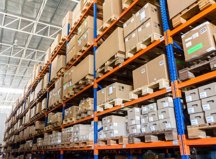 Les bons rayonnages à palettes pour <span>votre entrepôt</span>