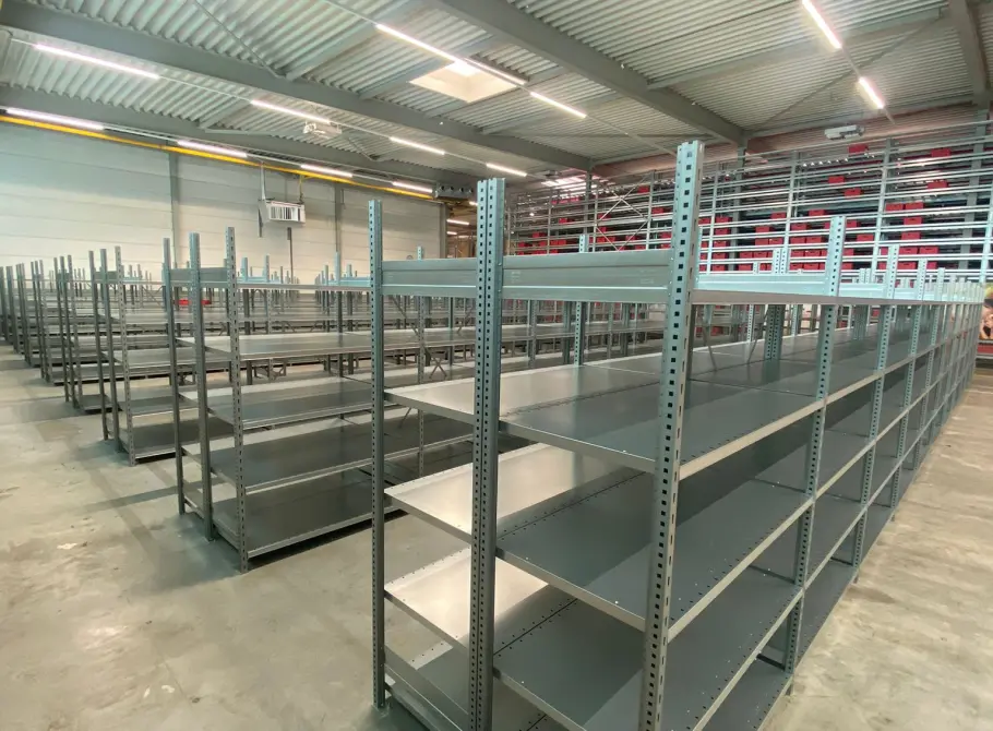 <span>Caractéristiques</span> de notre système de rayonnage