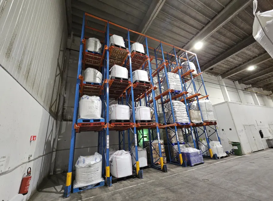 Rayonnages à accumulation