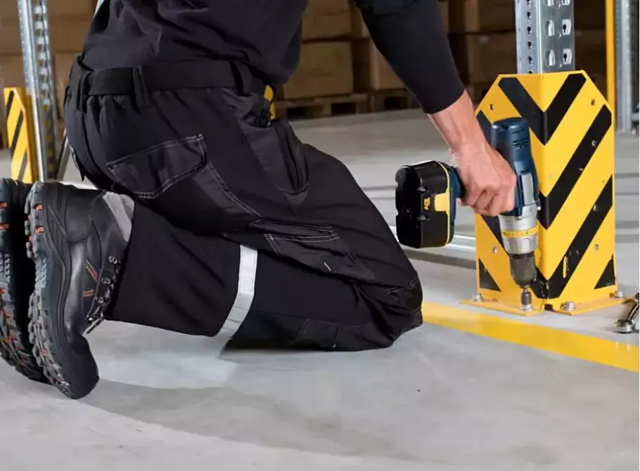 <span>Réparations rapides</span> grâce à notre équipe de<br> montage interne